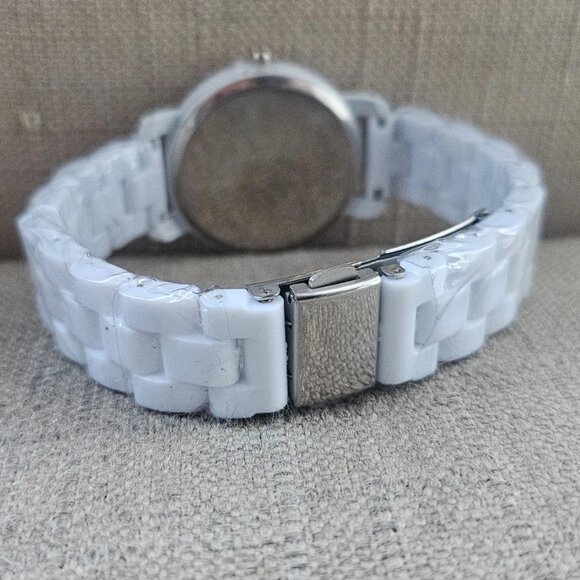 Disney Stitch Girl Wristwatch White Plastic Band Analog Quartz Wrist Watch NWT - Picture 9 of 10